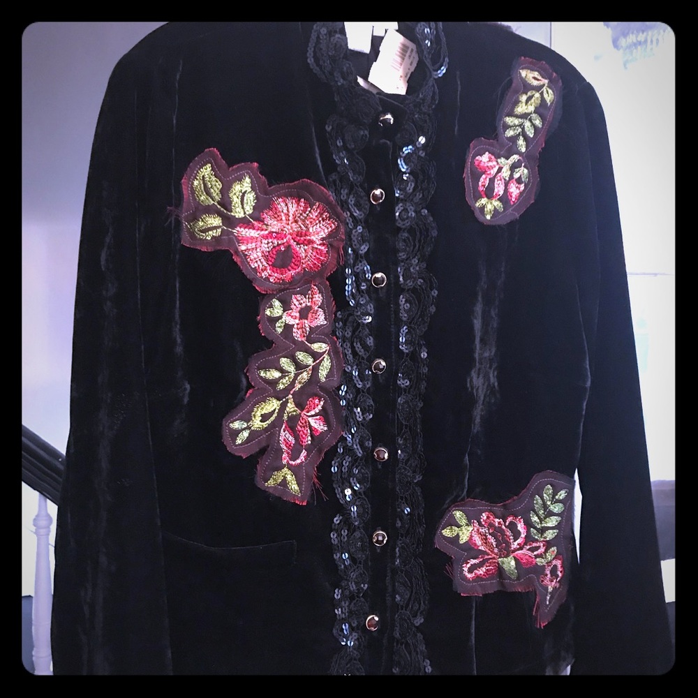 Alberto Makali Black Jacket with appliqué roses.